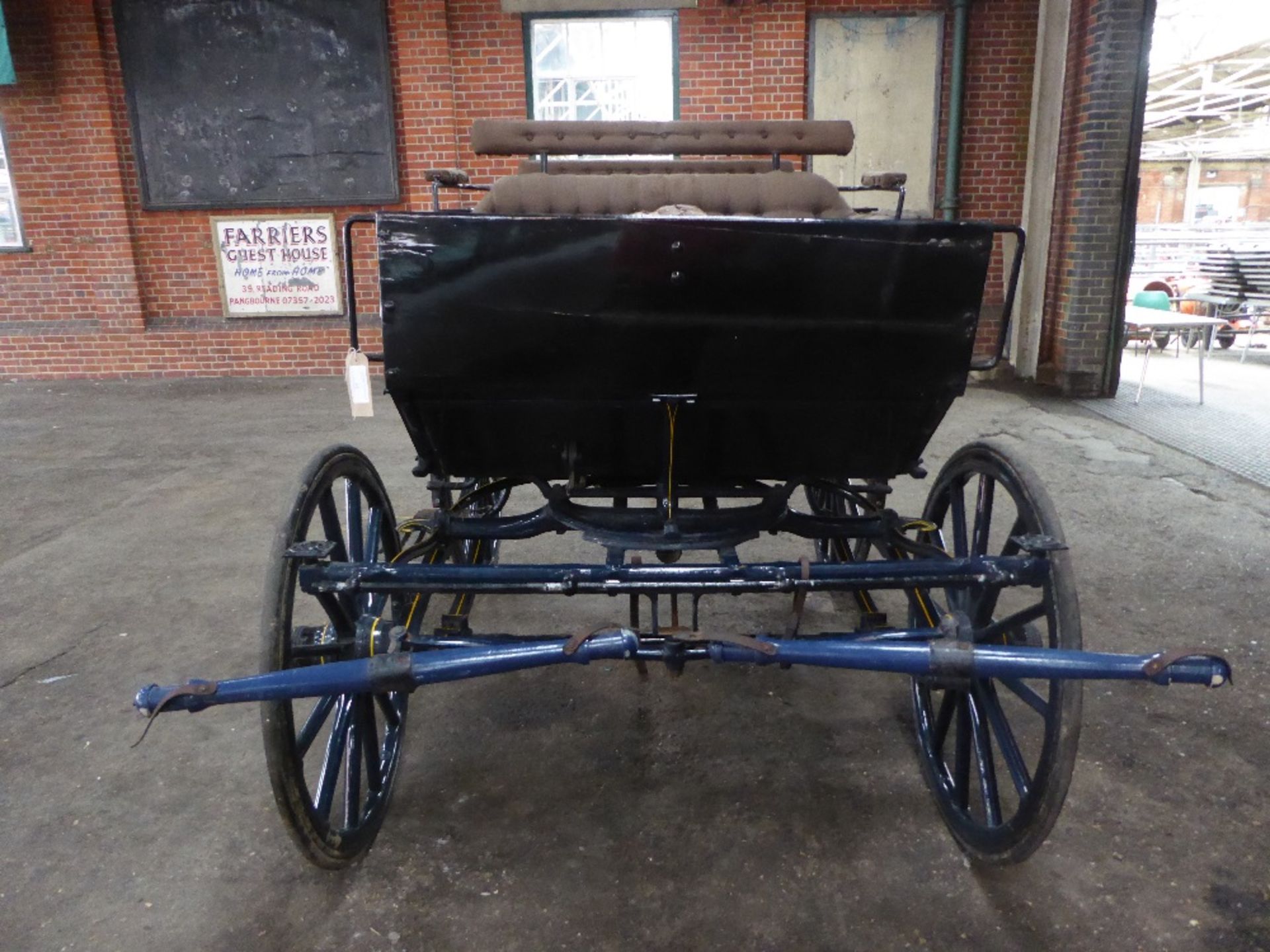 CONTINENTAL PHAETON built by W. Luhr of Oldenburg to suit a full size single or pair. Painted dark - Image 4 of 14