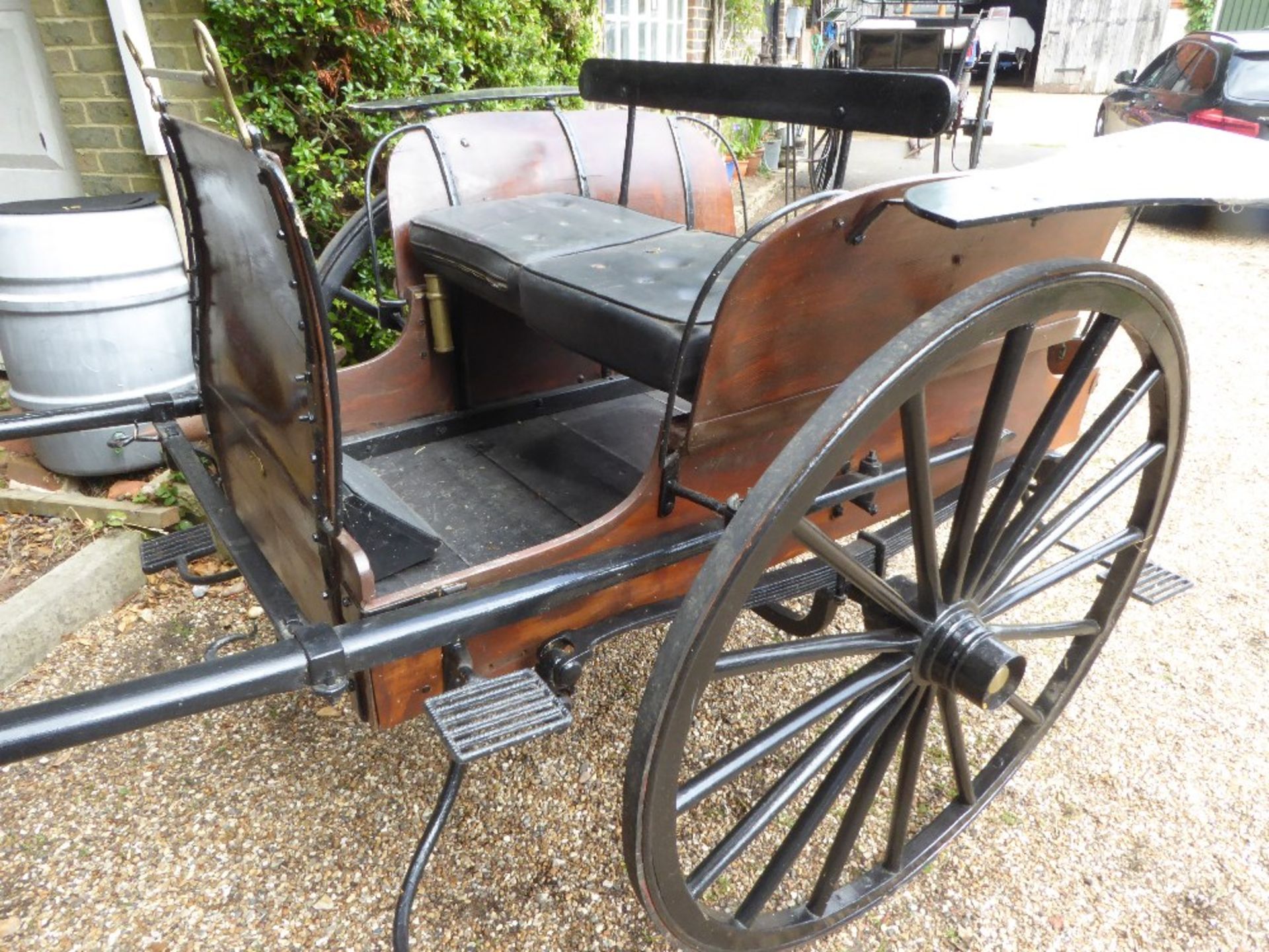 MARKET CART built by Vincents of Reading, to suit 13 to 15hh. The body is in natural varnished wood - Image 3 of 12