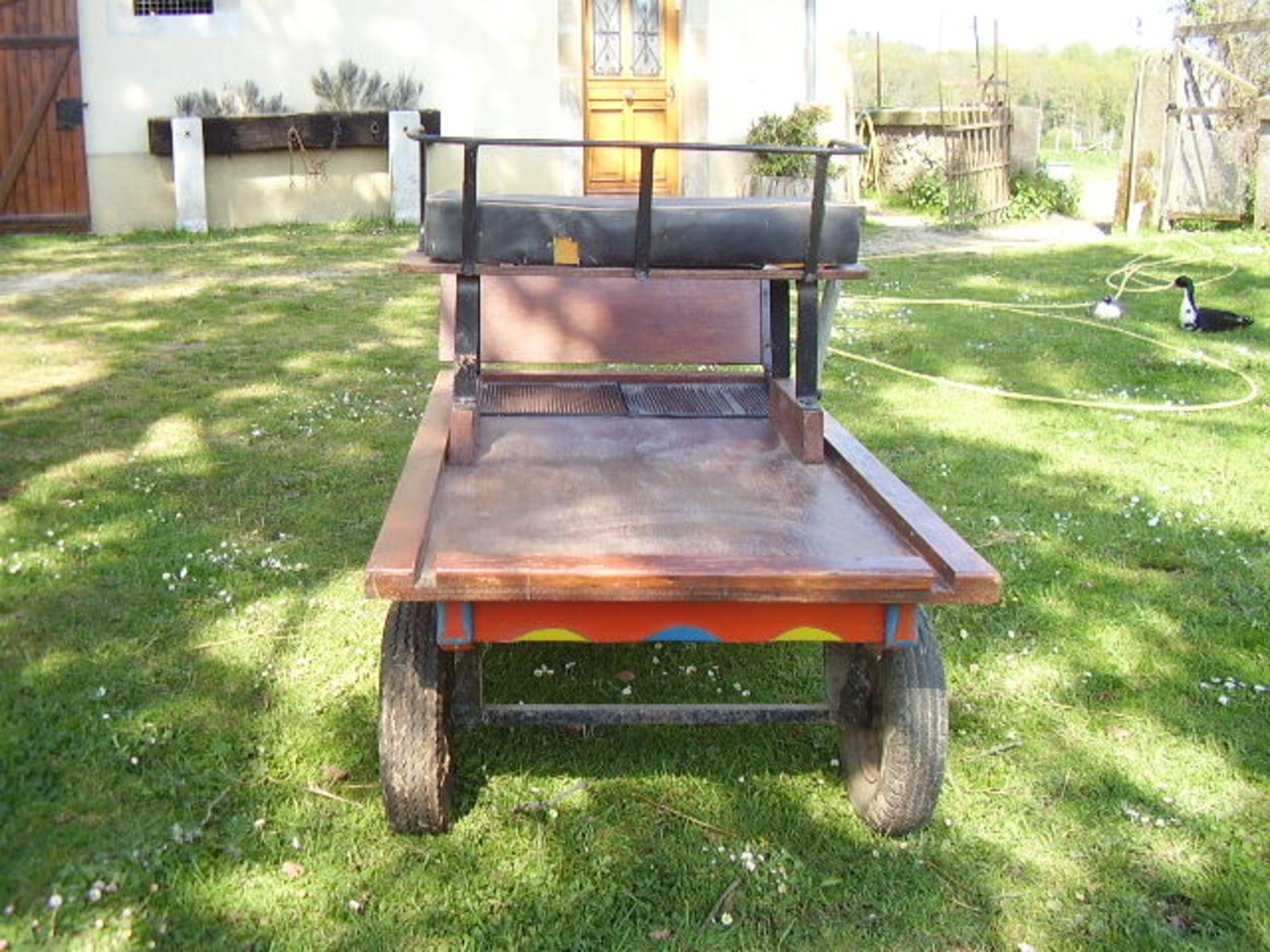 TROLLEY to suit a Shetland pony single or pair. In natural varnished wood with black leatherette cu - Image 3 of 3