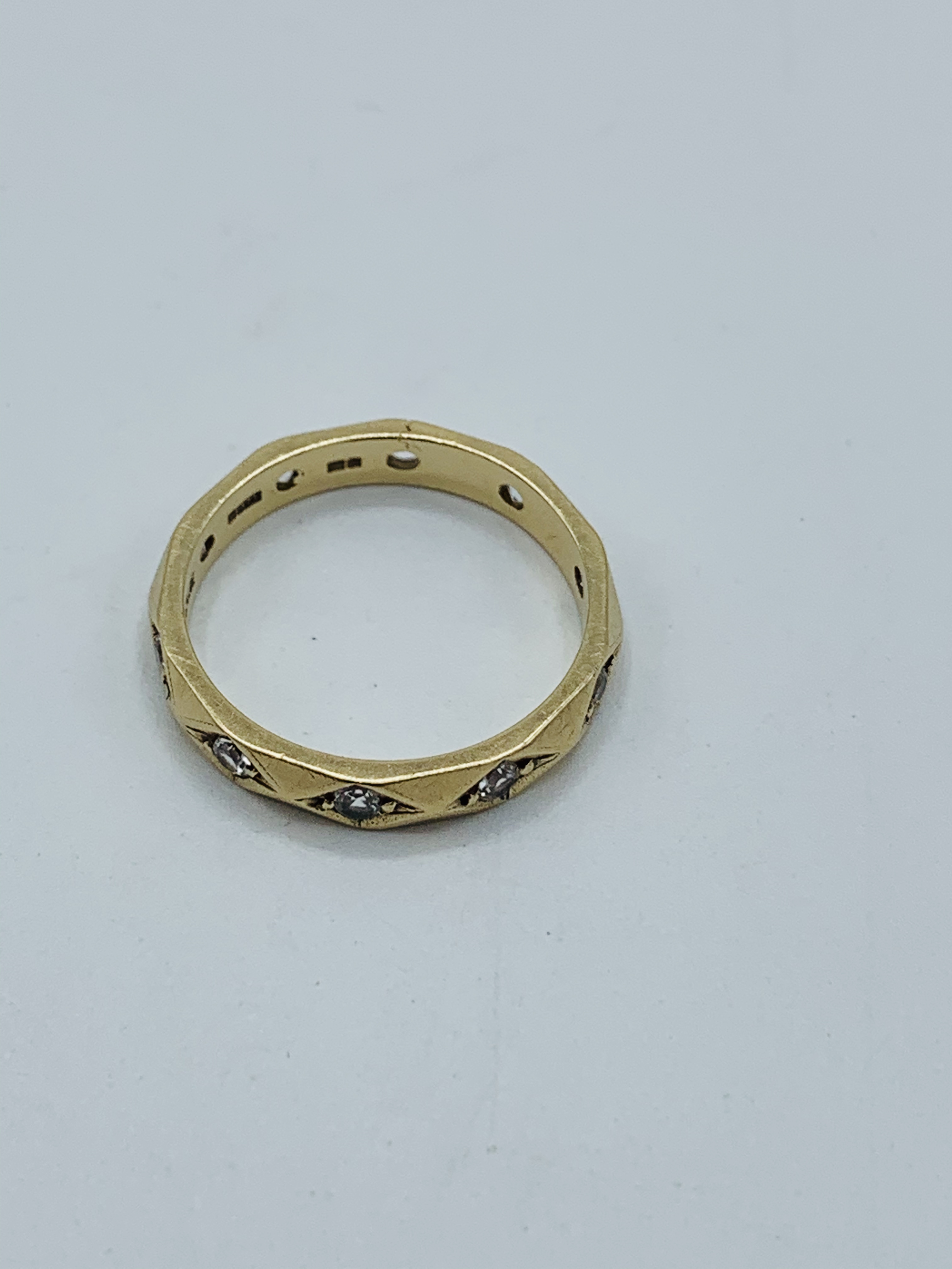 9ct gold and white stone eternity ring, 2.4gms - Image 3 of 3