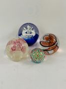 3 paperweights incl. Caithness paperweight "Congraulations"