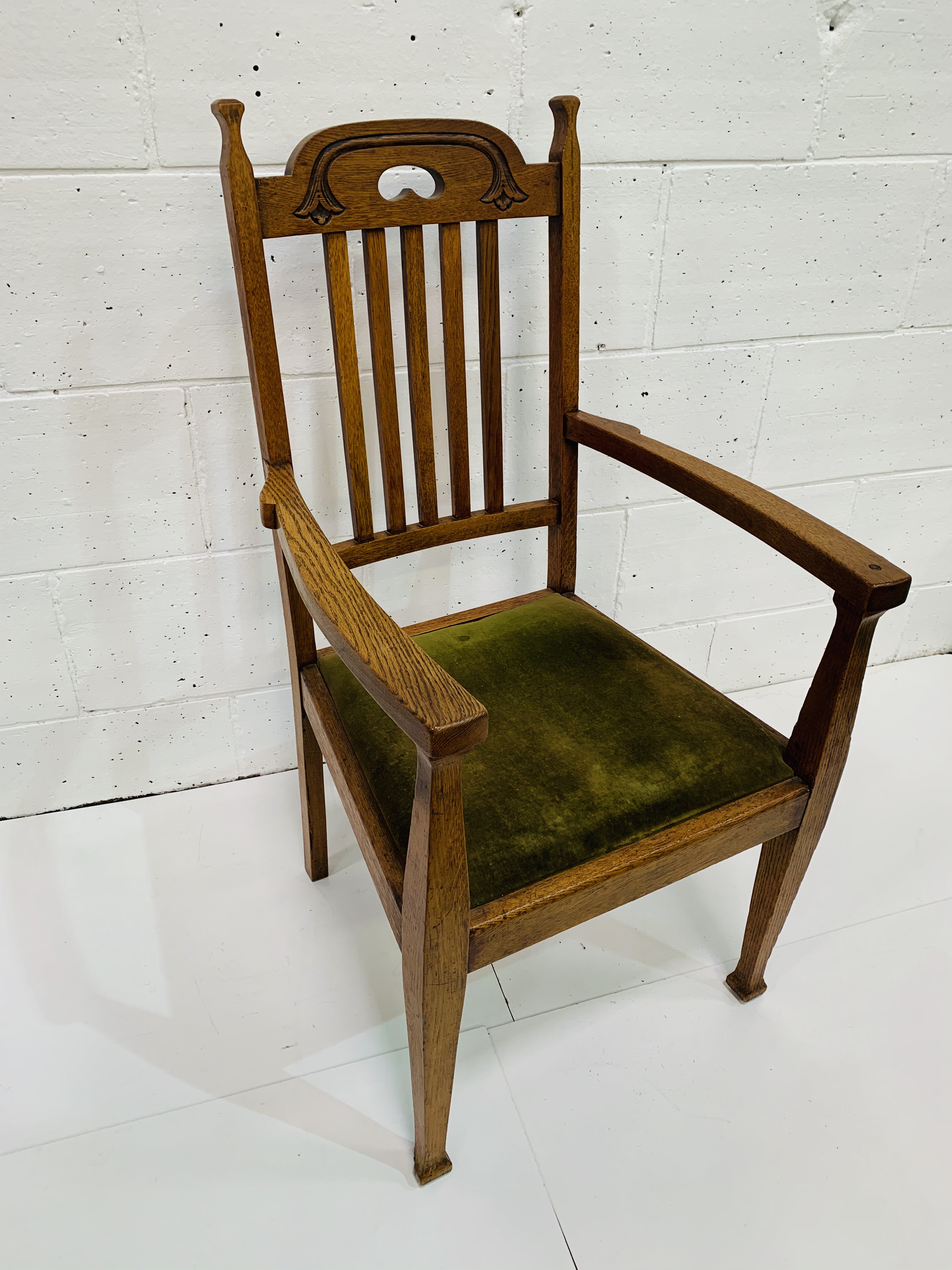 Arts and Crafts oak open armchair. - Image 3 of 3