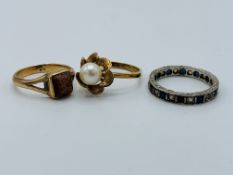 3 9ct gold rings