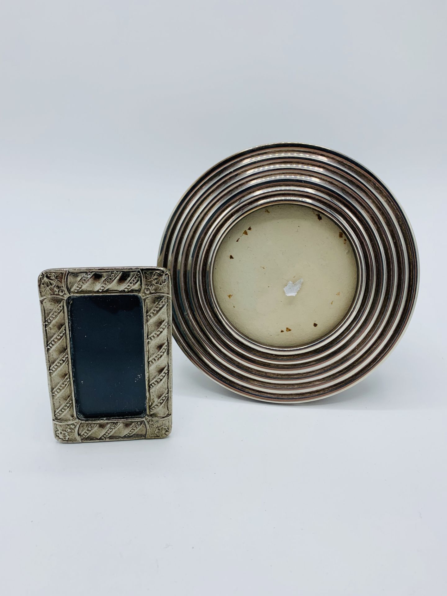 Pair of silver plated shaped photograph frames and 5 others - Image 2 of 3