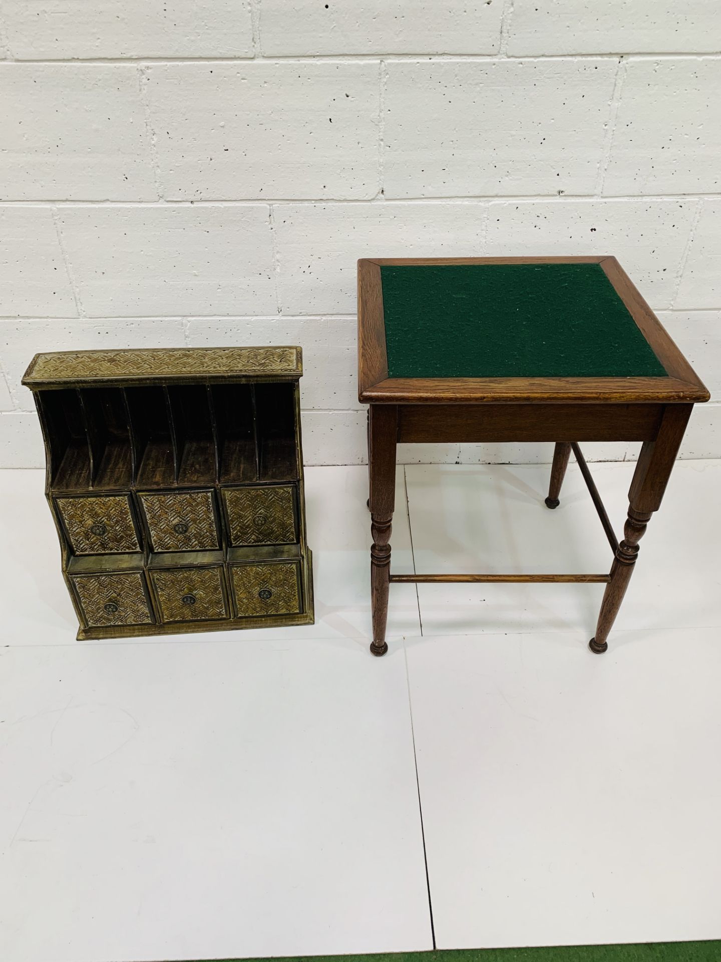 Small oak games table with green baize skiver; and a stationery tidy.