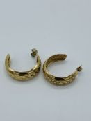 Pair of 9ct gold earrings, 2.5gms