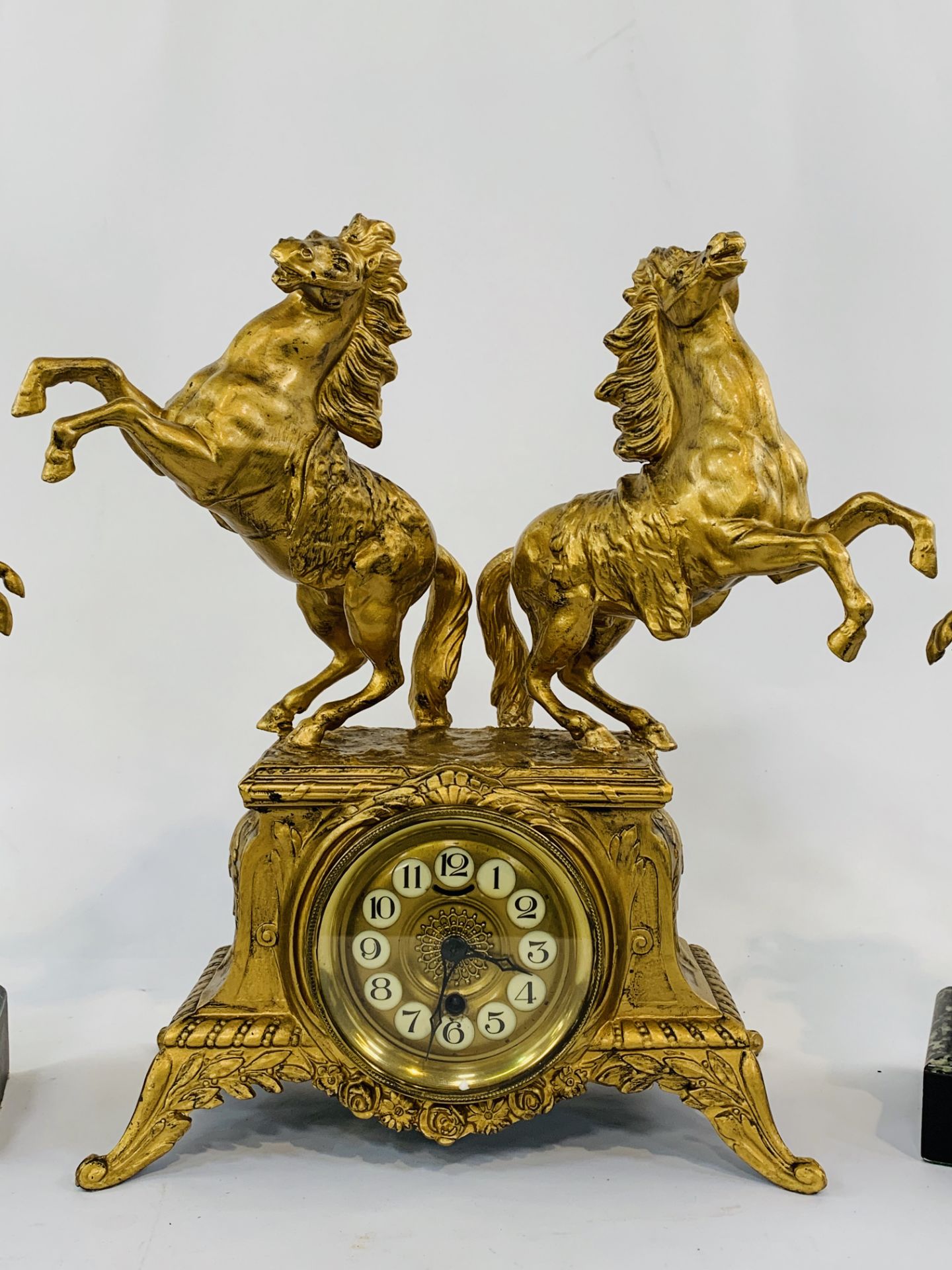 Garniture set featuring 4 Marley Horses, classic clock set. - Image 5 of 7