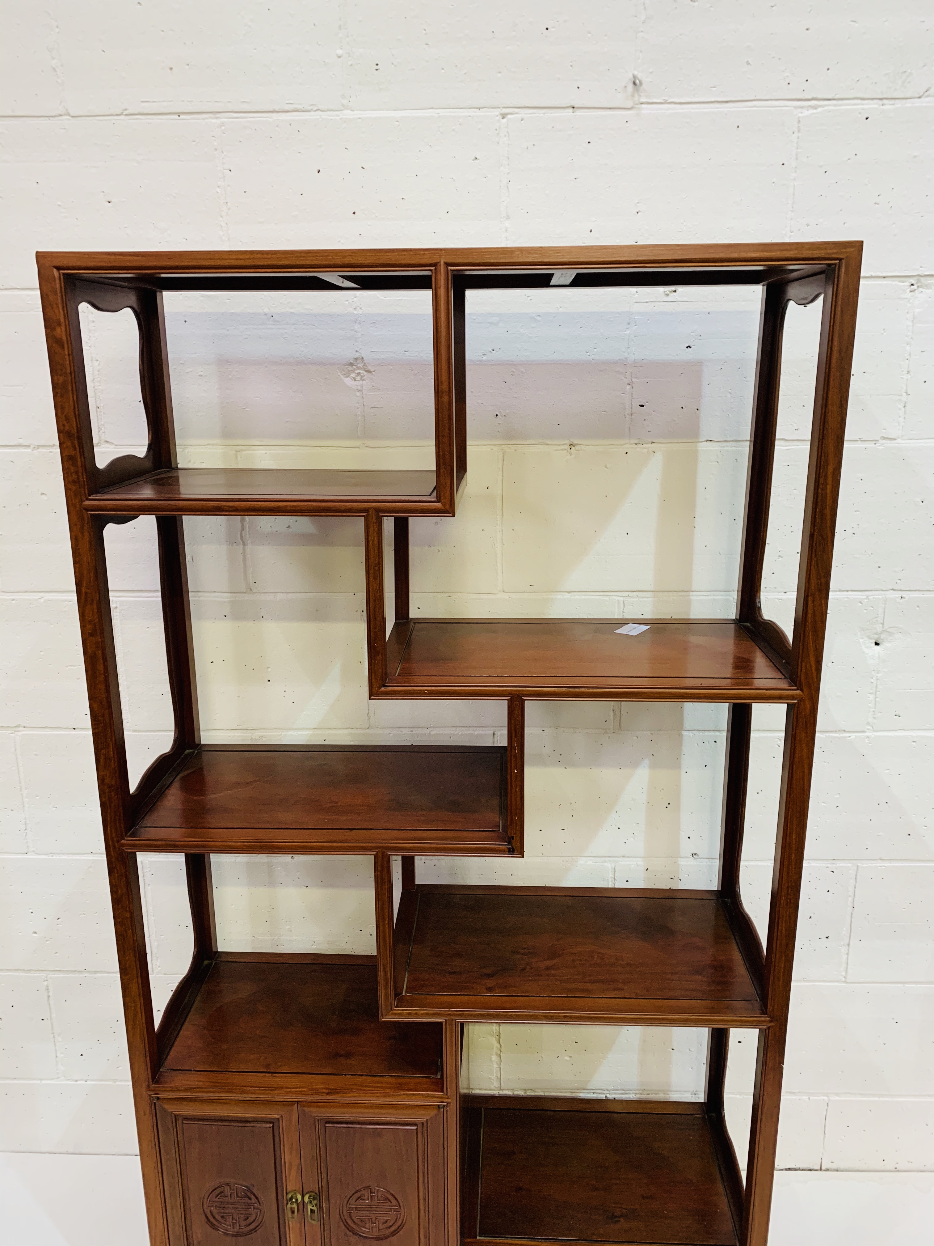 Chinese hardwood display stand. - Image 2 of 5