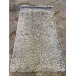 Grey rug 150 x 80cms.