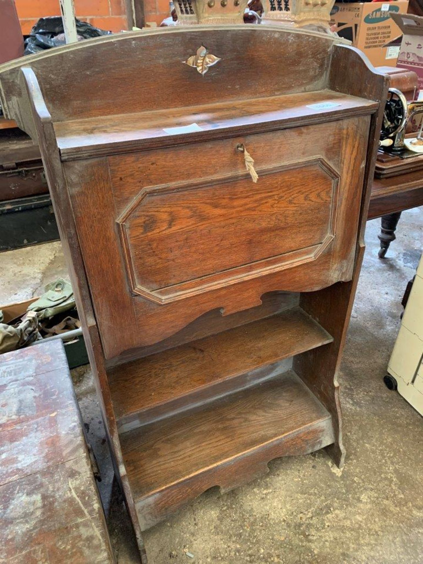 1930's oak bureau and bookcase beneath. - Image 2 of 2