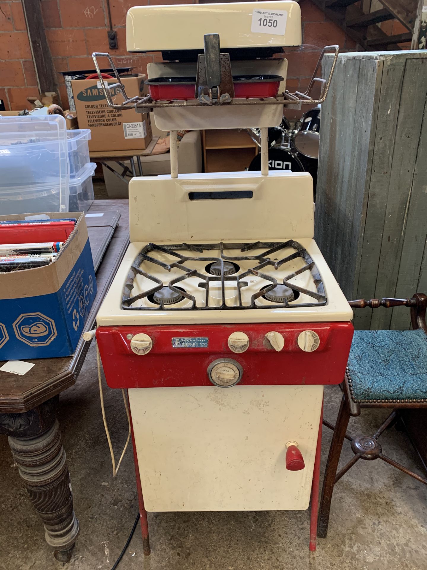 Parkinson Cowan Pieress gas oven and grill.