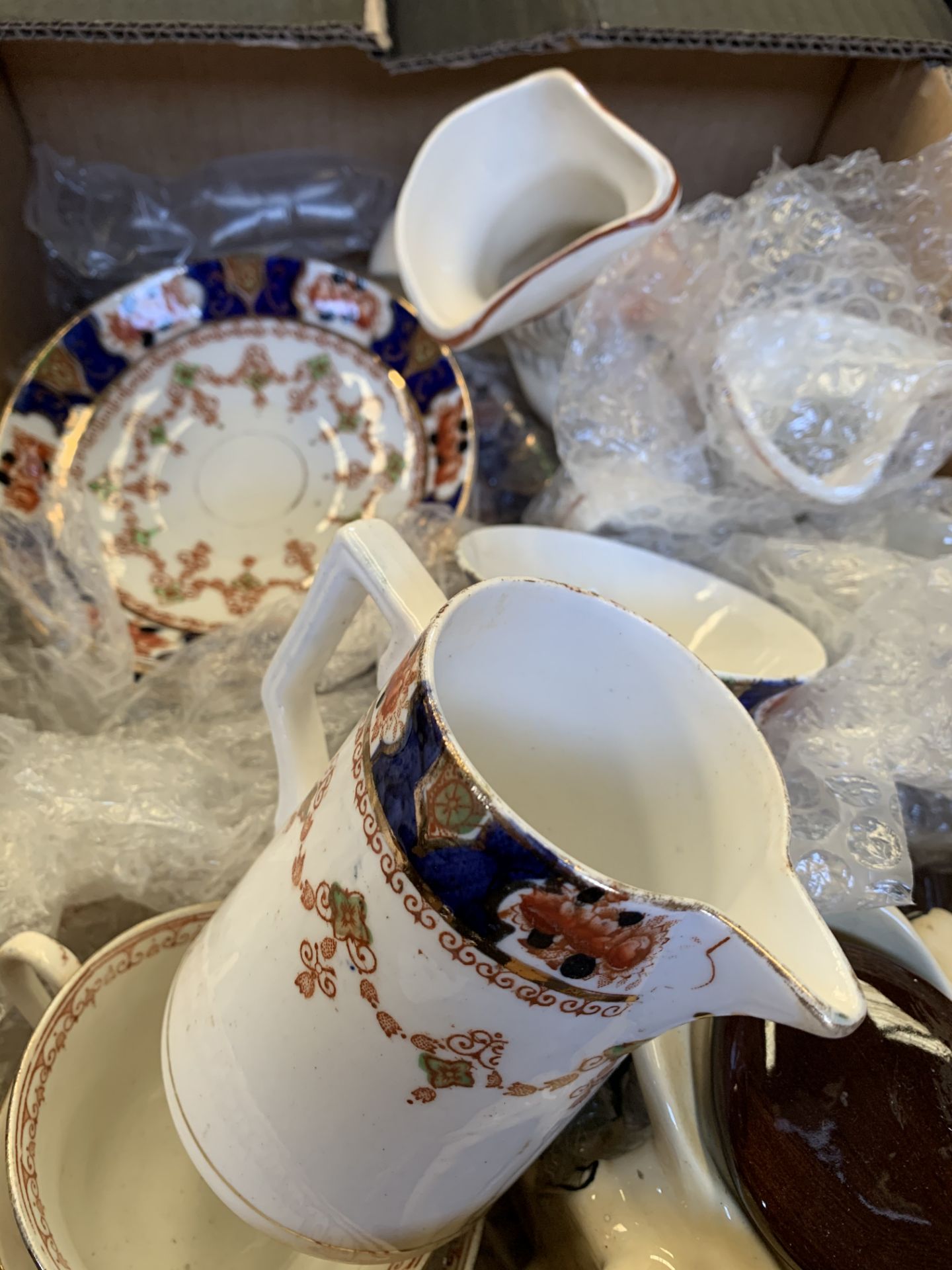 Quantity decorative china, including three Tony Wood jugs.