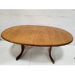 G-Plan 'Fresco' teak extendable dining table