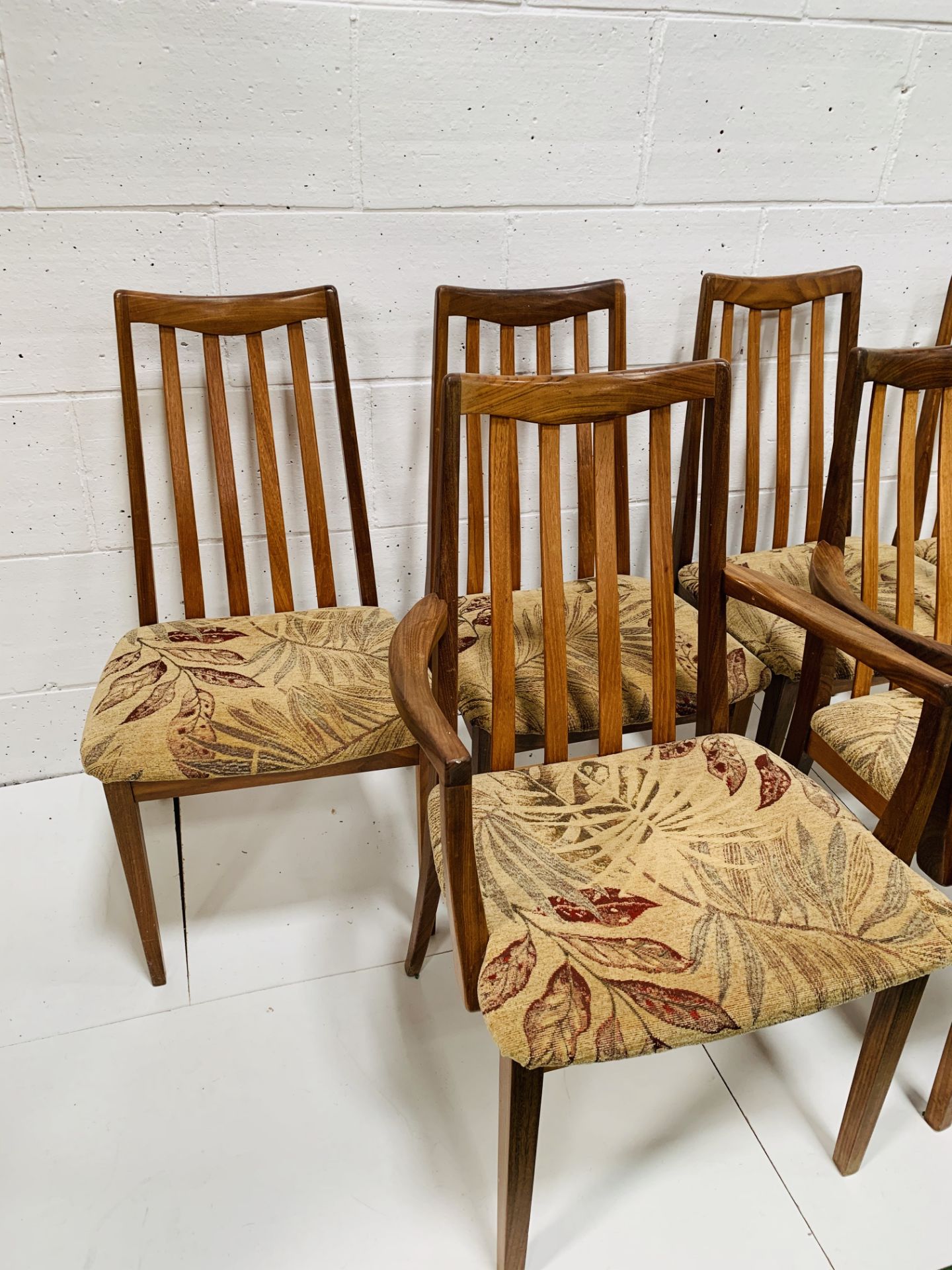Set of 6 G-Plan chairs, including 2 carvers - Image 2 of 4