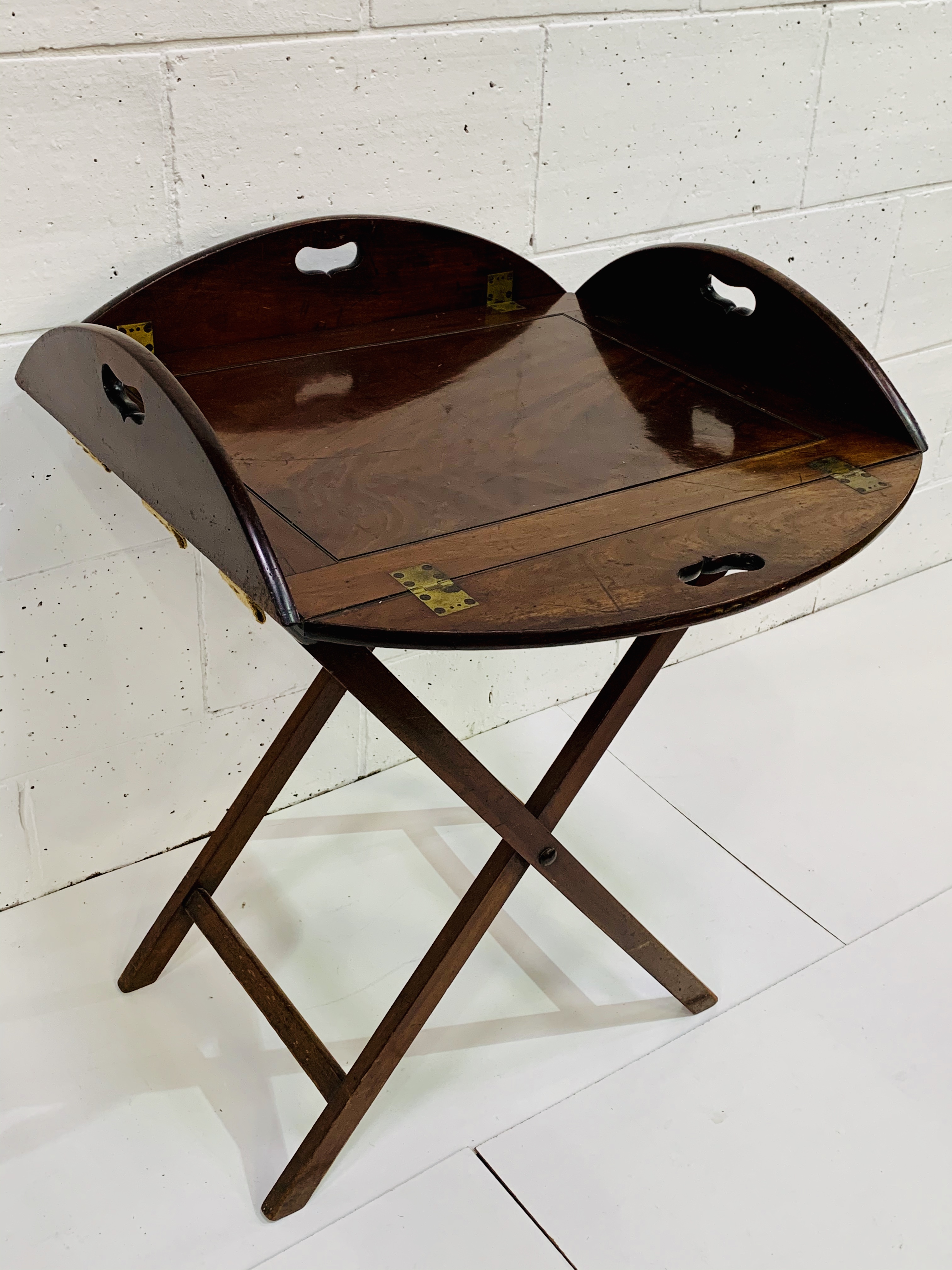 Mahogany Butler's tray on a folding stand. - Image 3 of 6