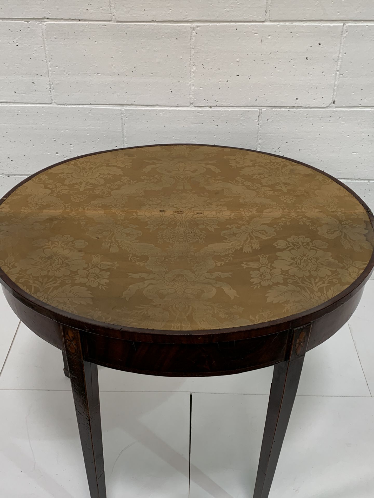 Early 19th Century Inlaid Mahogany Demi-lune tea table. - Image 4 of 4