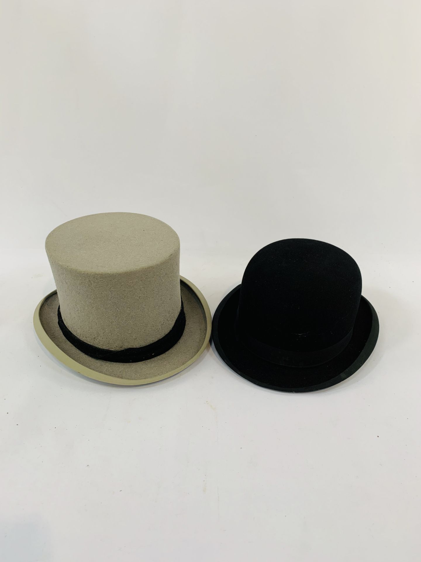 Gentleman's pure wool long overcoat, grey top hat and black bowler hat - Image 2 of 2