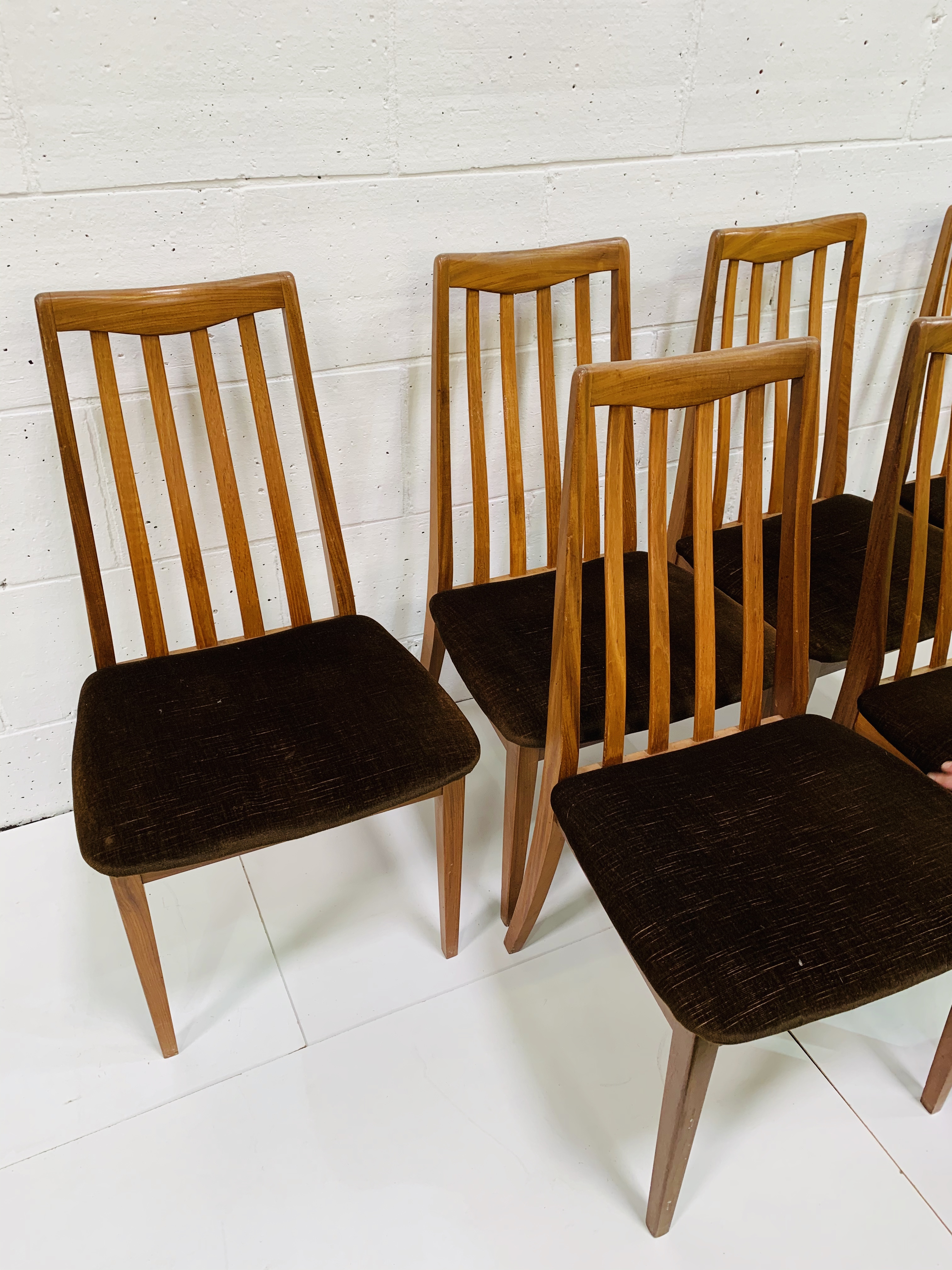 Set of 6 no. 1950's G Plan chairs with rail backs - Image 4 of 4