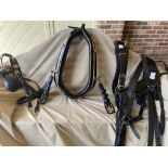 Set of new single harness by Ideal to fit cob/full size, 22ins x 10ins collar; new and only 1 rein