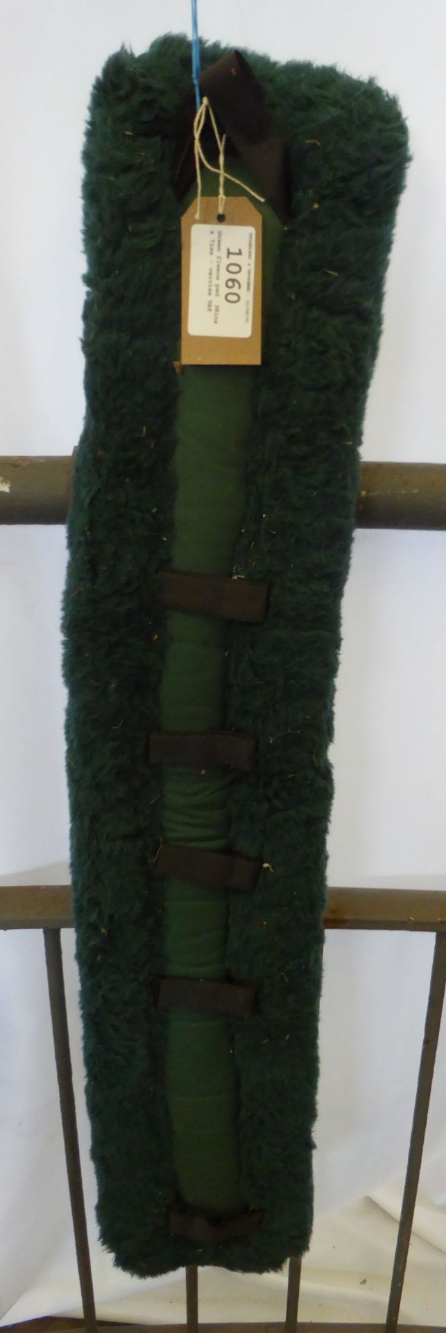 Green fleece pad, 38ins x 7ins - carries VAT