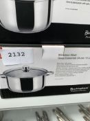 24cms cook pot with lid.