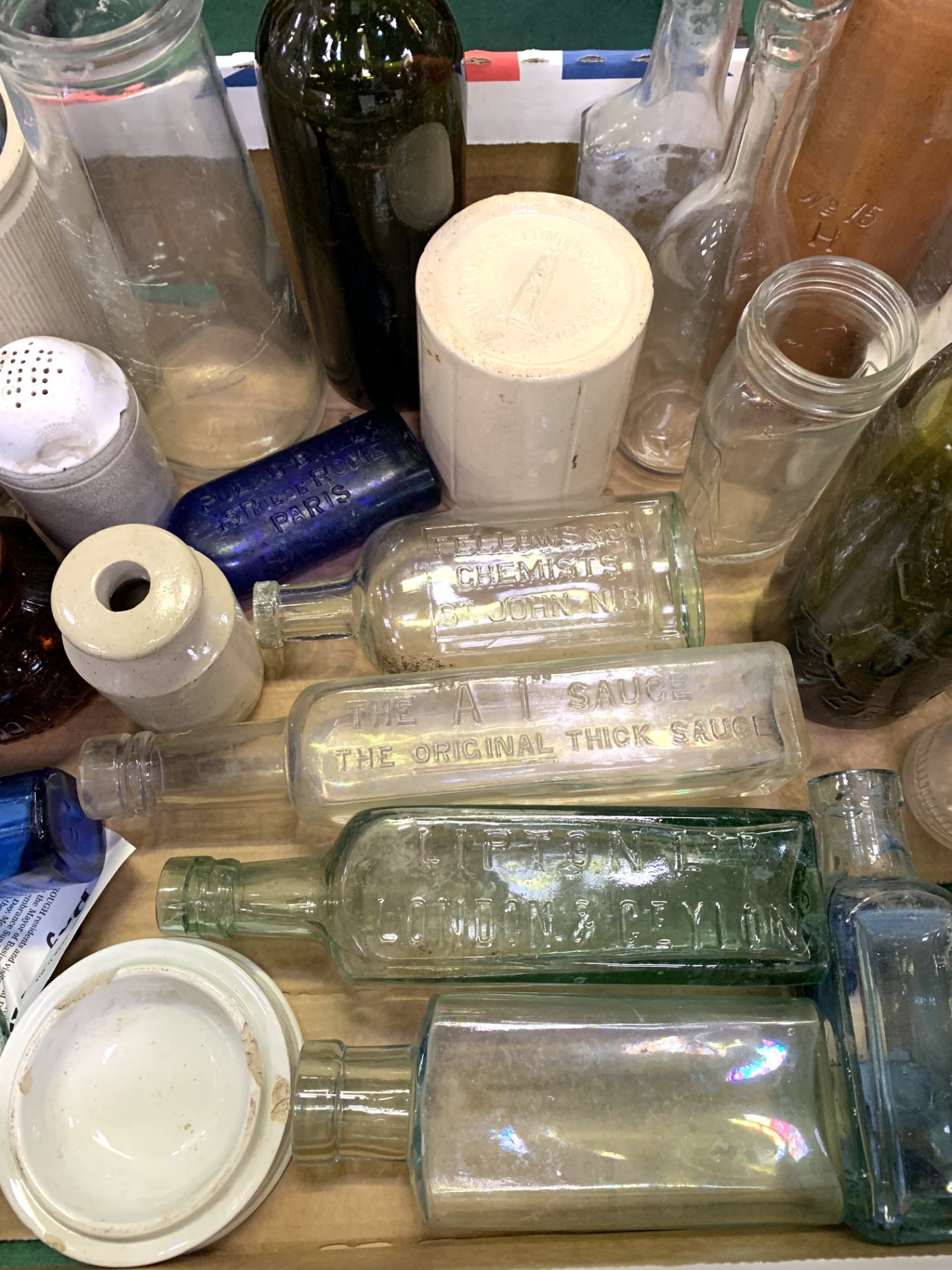 Box of 31 antique bottles and pots mainly Victorian including one from Petersfield, Hampshire. - Image 3 of 4