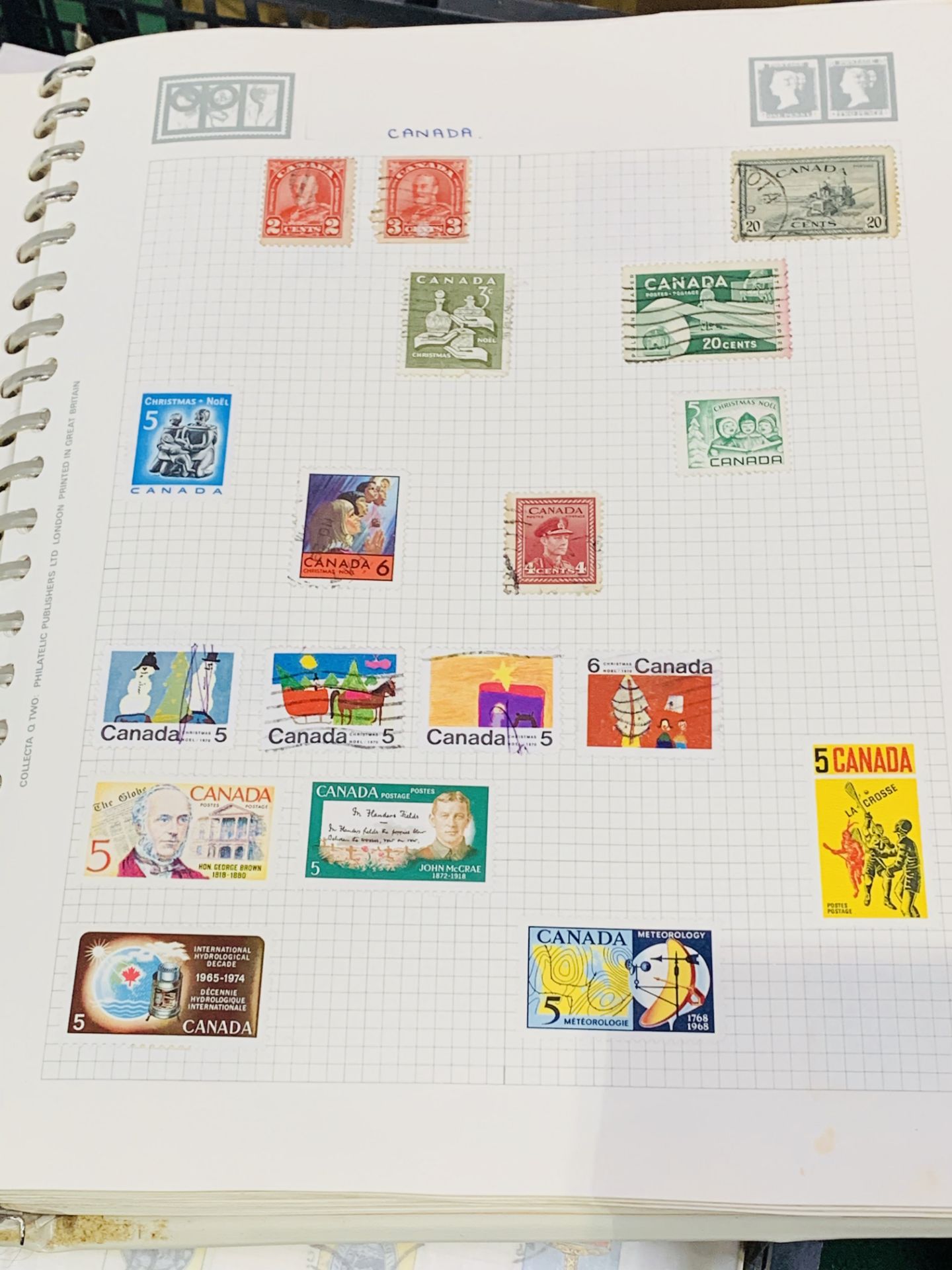 Box of stamps and six albums of worldwide stamps. - Image 3 of 3