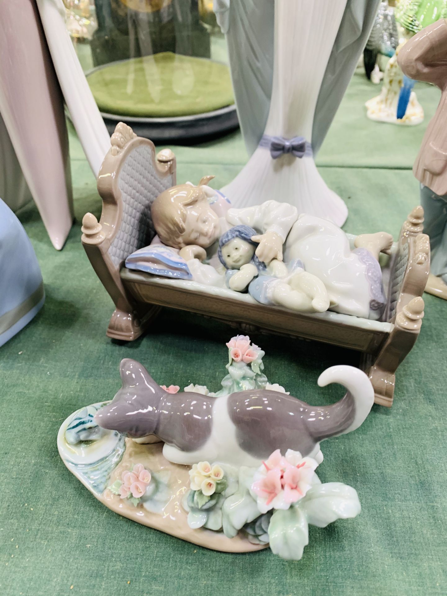 Four Lladro figurines and two Nao figurines. - Image 2 of 4