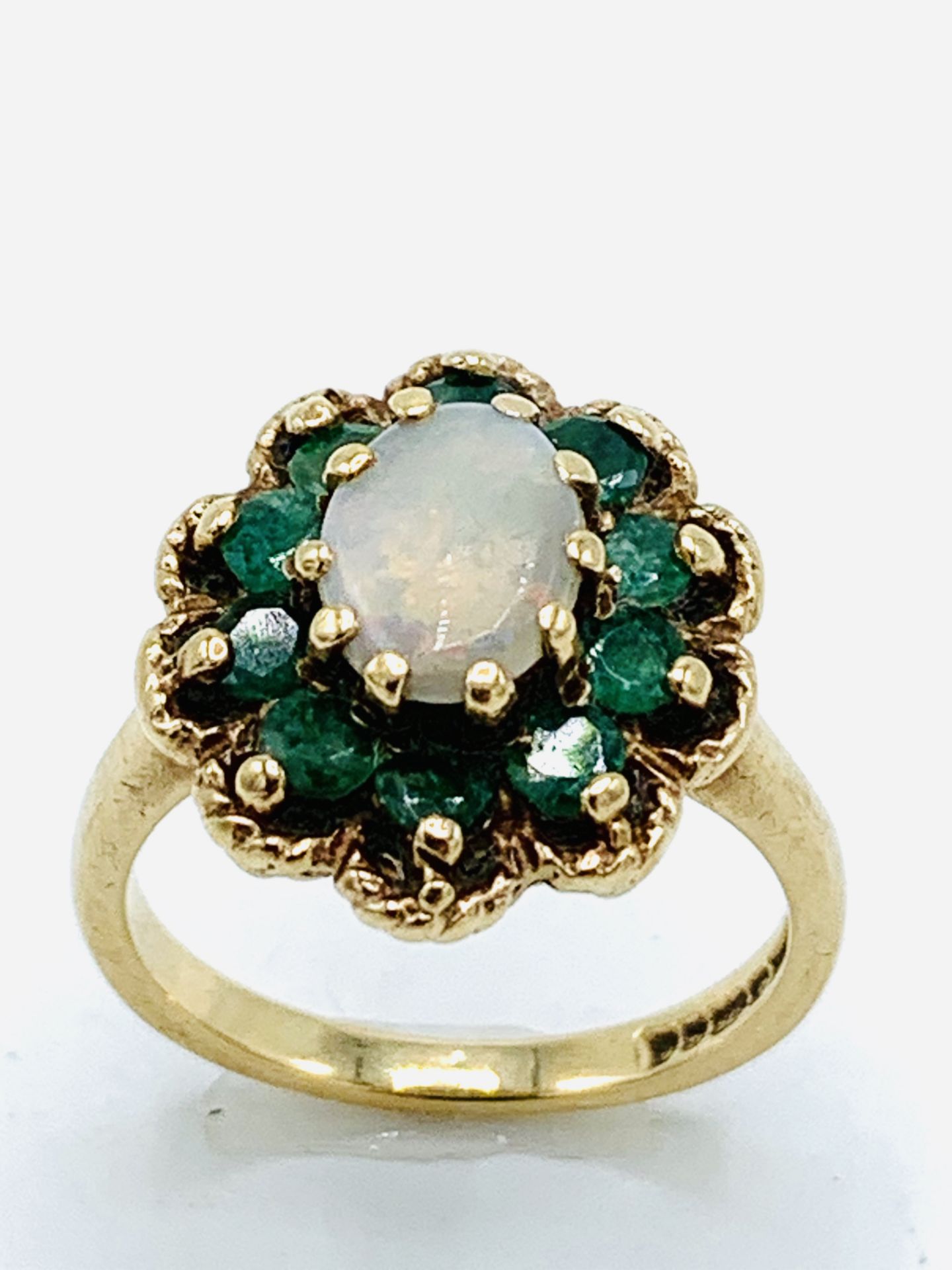 9ct gold, opal and pale green stone ring, 4.5gms - Image 5 of 5