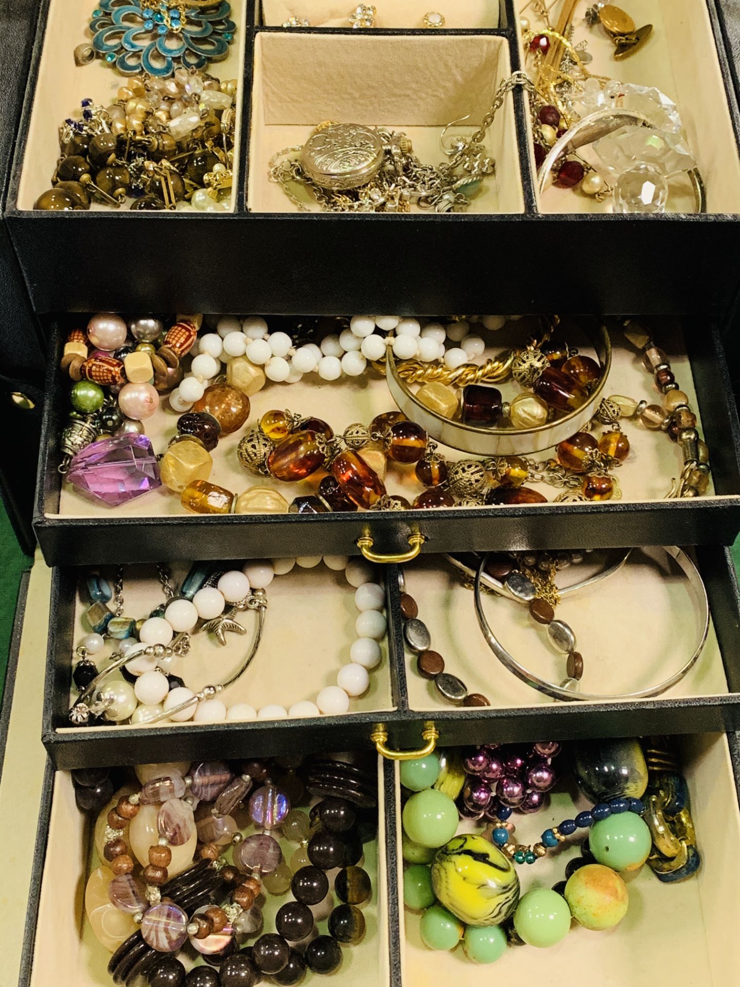 Five boxes of various costume jewellery. - Image 7 of 7