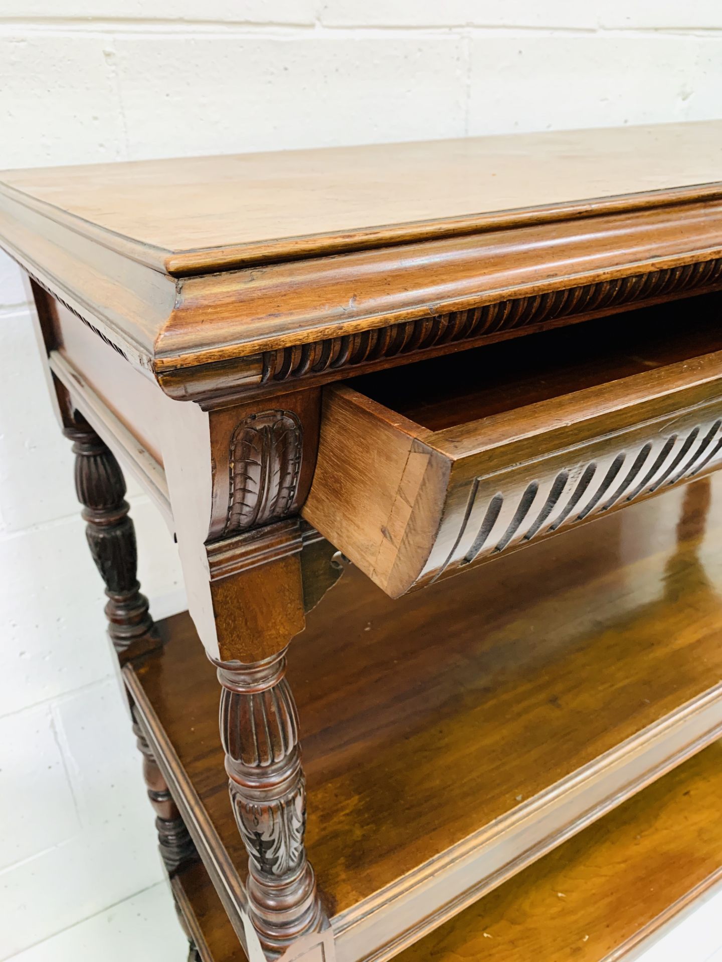 Victorian mahogany buffet table. - Image 3 of 5