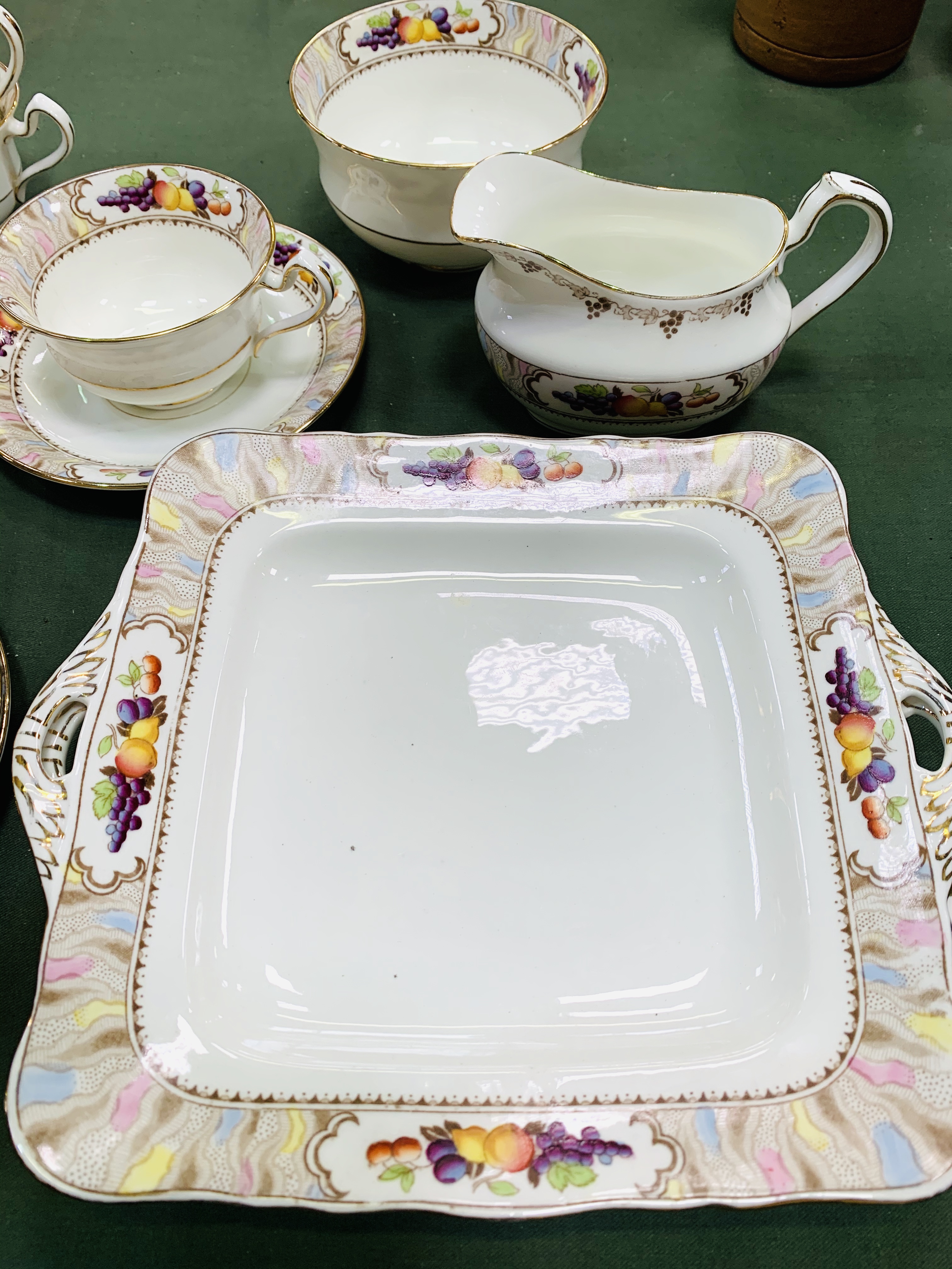 Fenton "Orchard" part tea service.