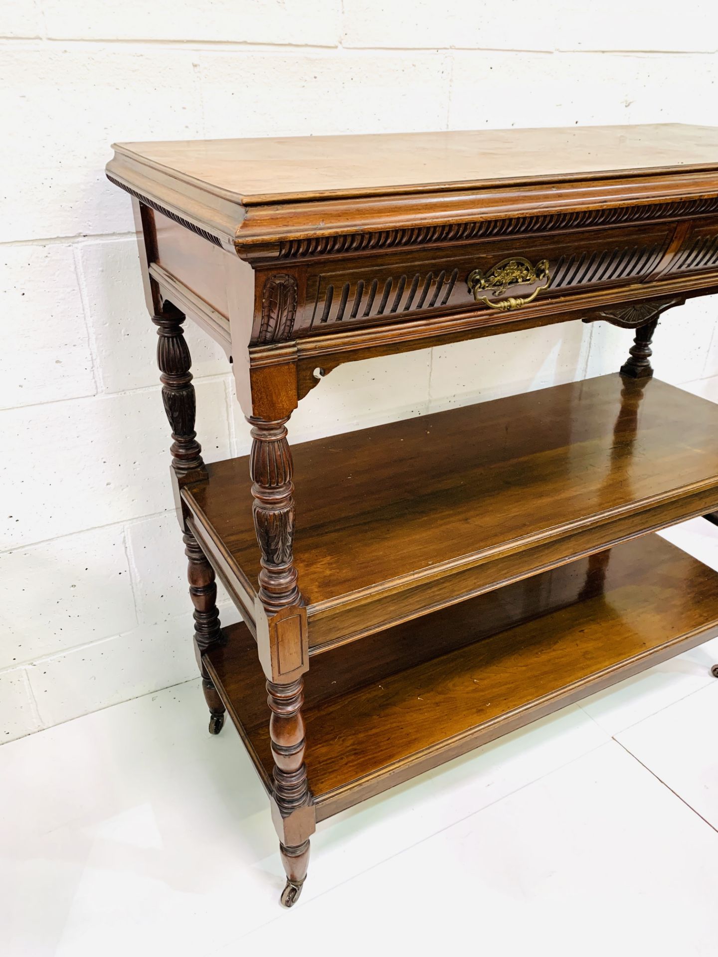 Victorian mahogany buffet table. - Image 2 of 5