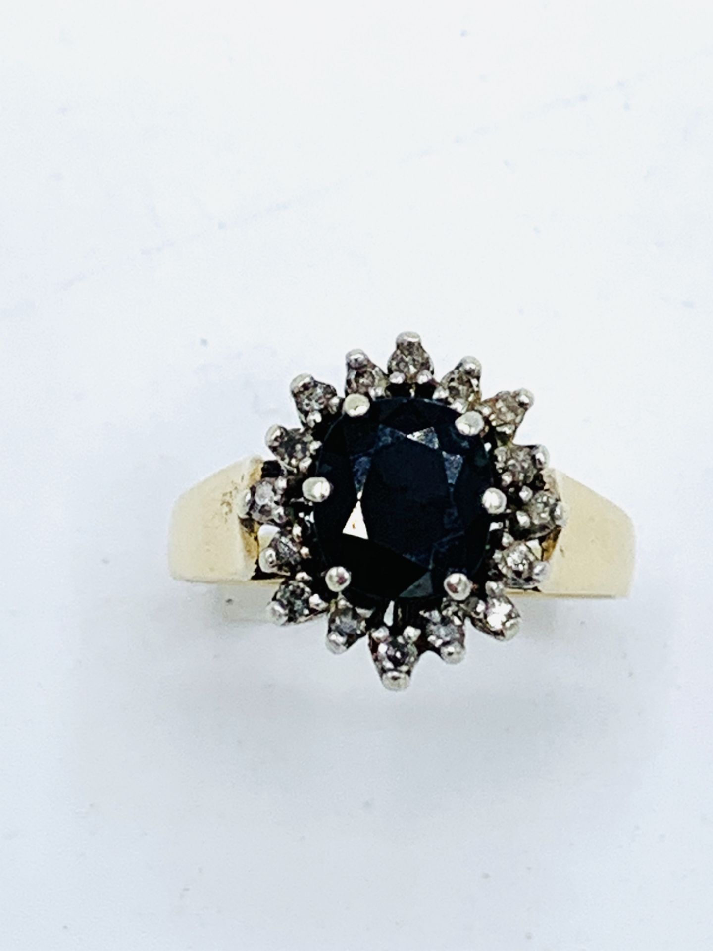 9ct gold, sapphire and diamond ring, 3.9gms - Image 4 of 4