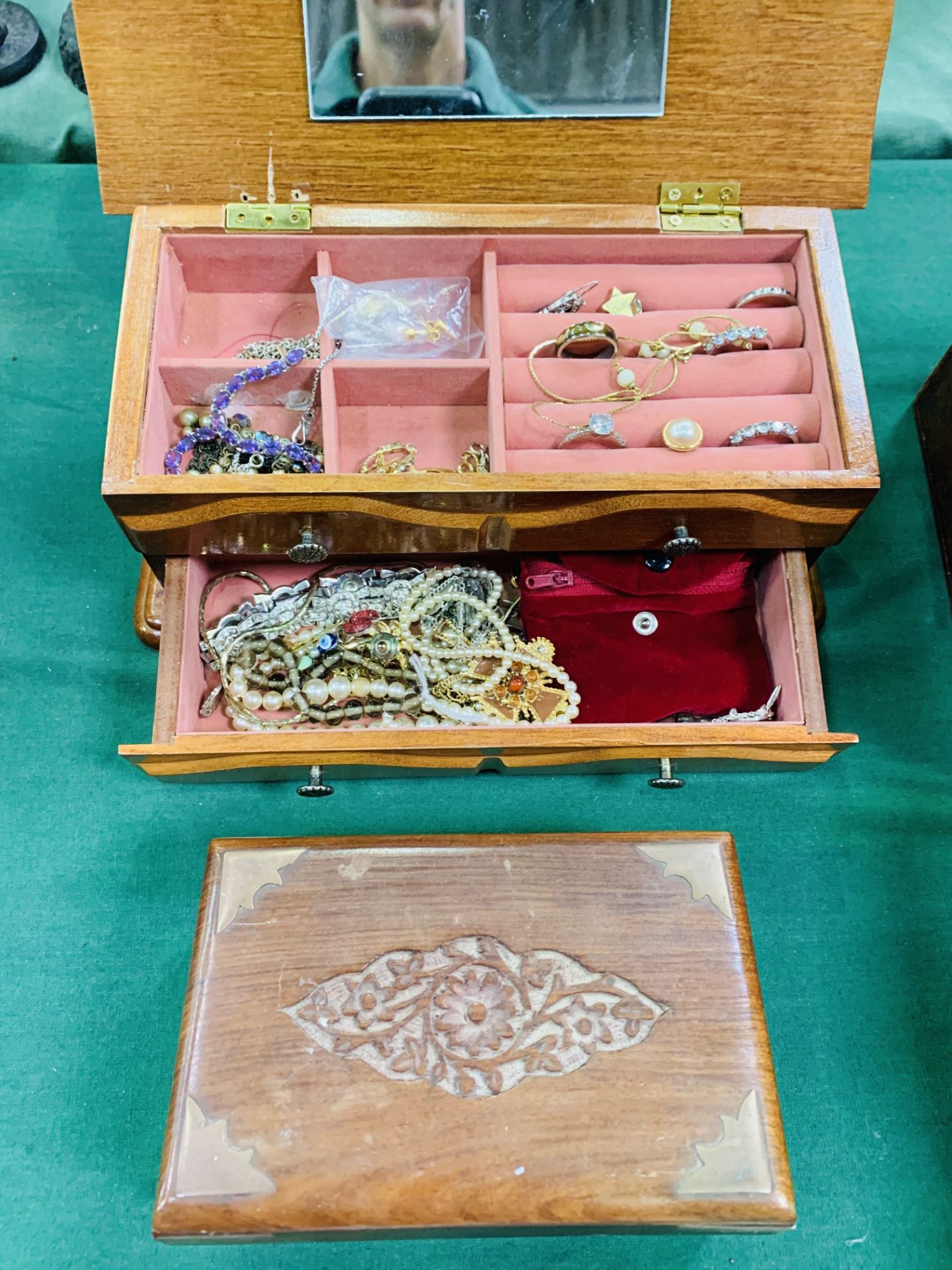 Five boxes of various costume jewellery. - Image 2 of 7