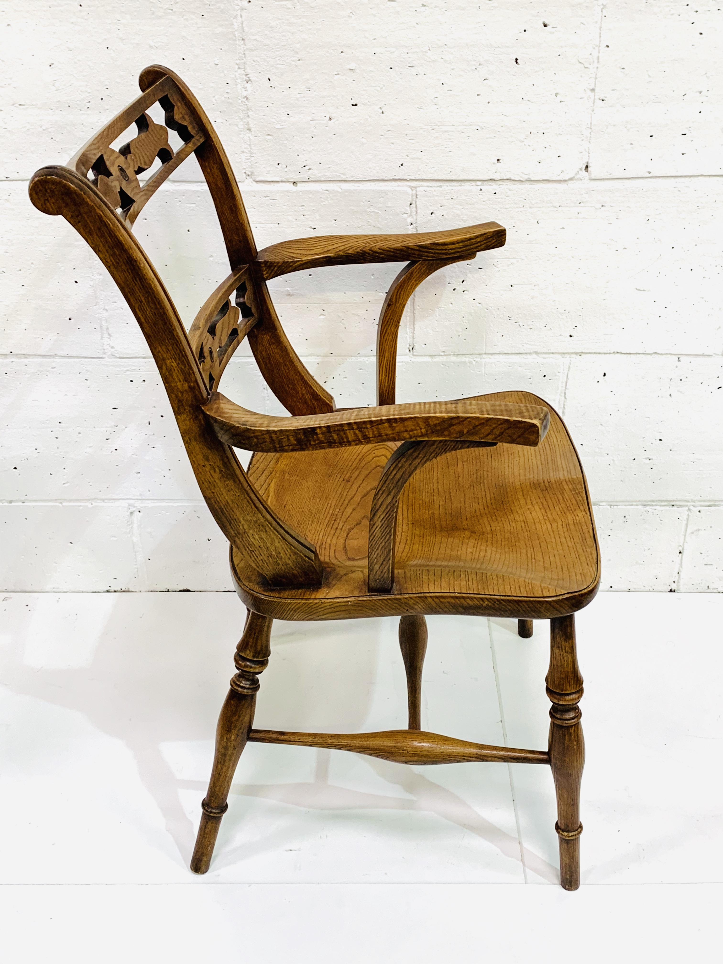 Arts and Crafts style oak and elm open arm chair. - Image 2 of 6