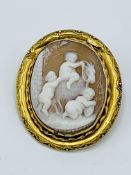 Victorian cameo brooch, 40 x 35mm Weight 8.1gms.