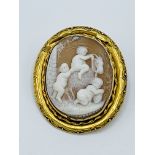 Victorian cameo brooch, 40 x 35mm Weight 8.1gms.