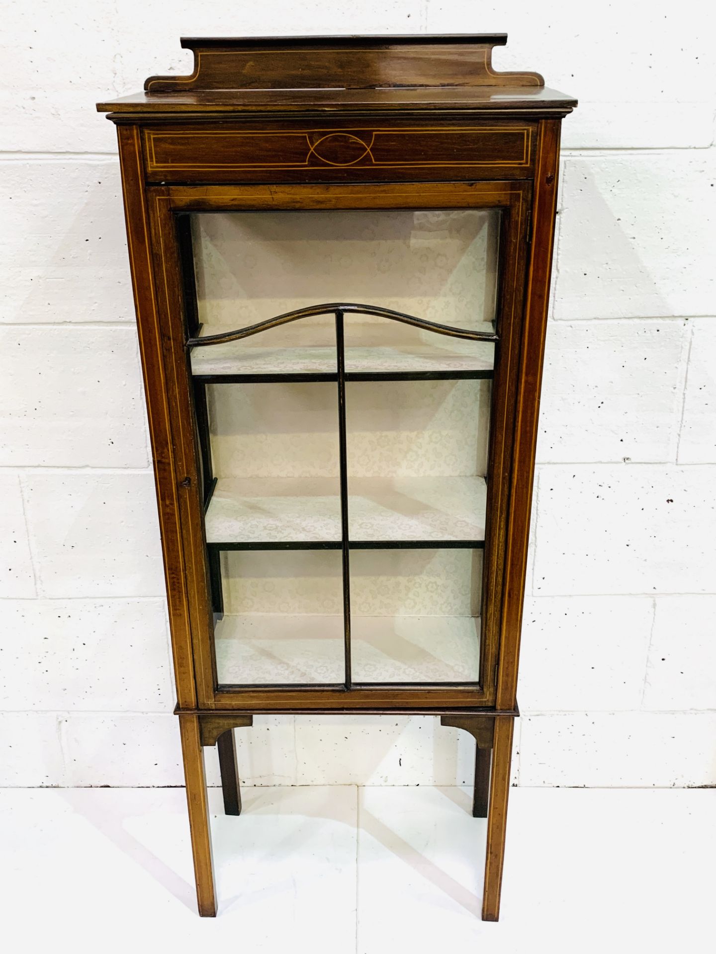 Edwardian string inlay mahogany display cabinet.