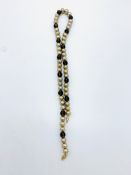 Freshwater pearl necklace with 14ct gold clasp, length 46cms.