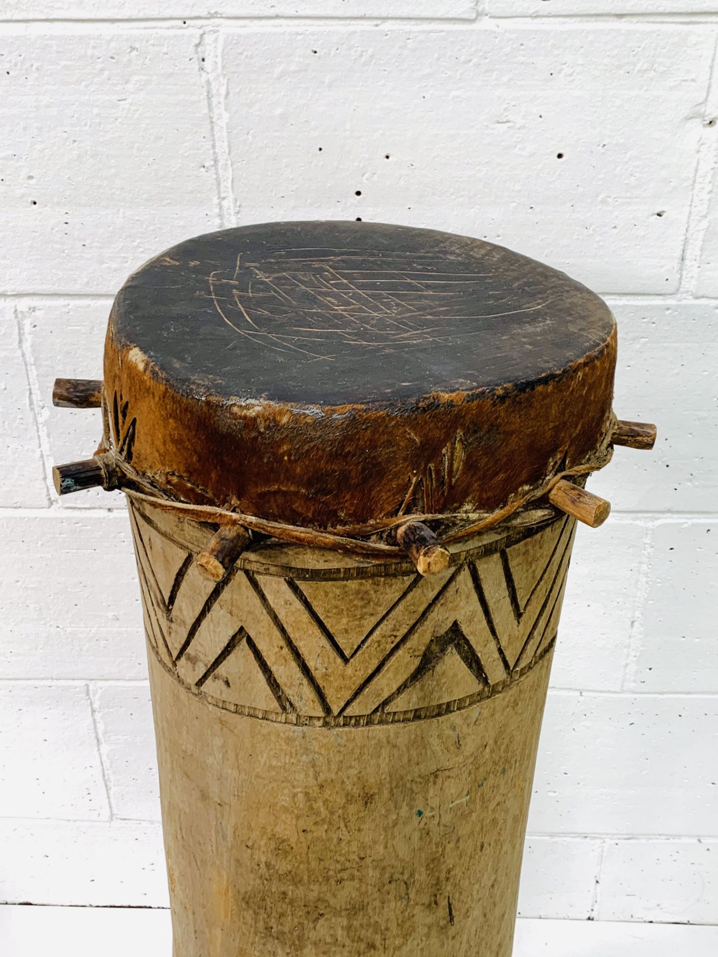 Large African drum carved from a tree trunk. - Image 2 of 2