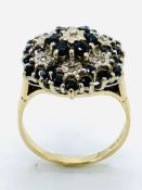 9ct gold, sapphire and diamond chip cluster ring, 4.0gms