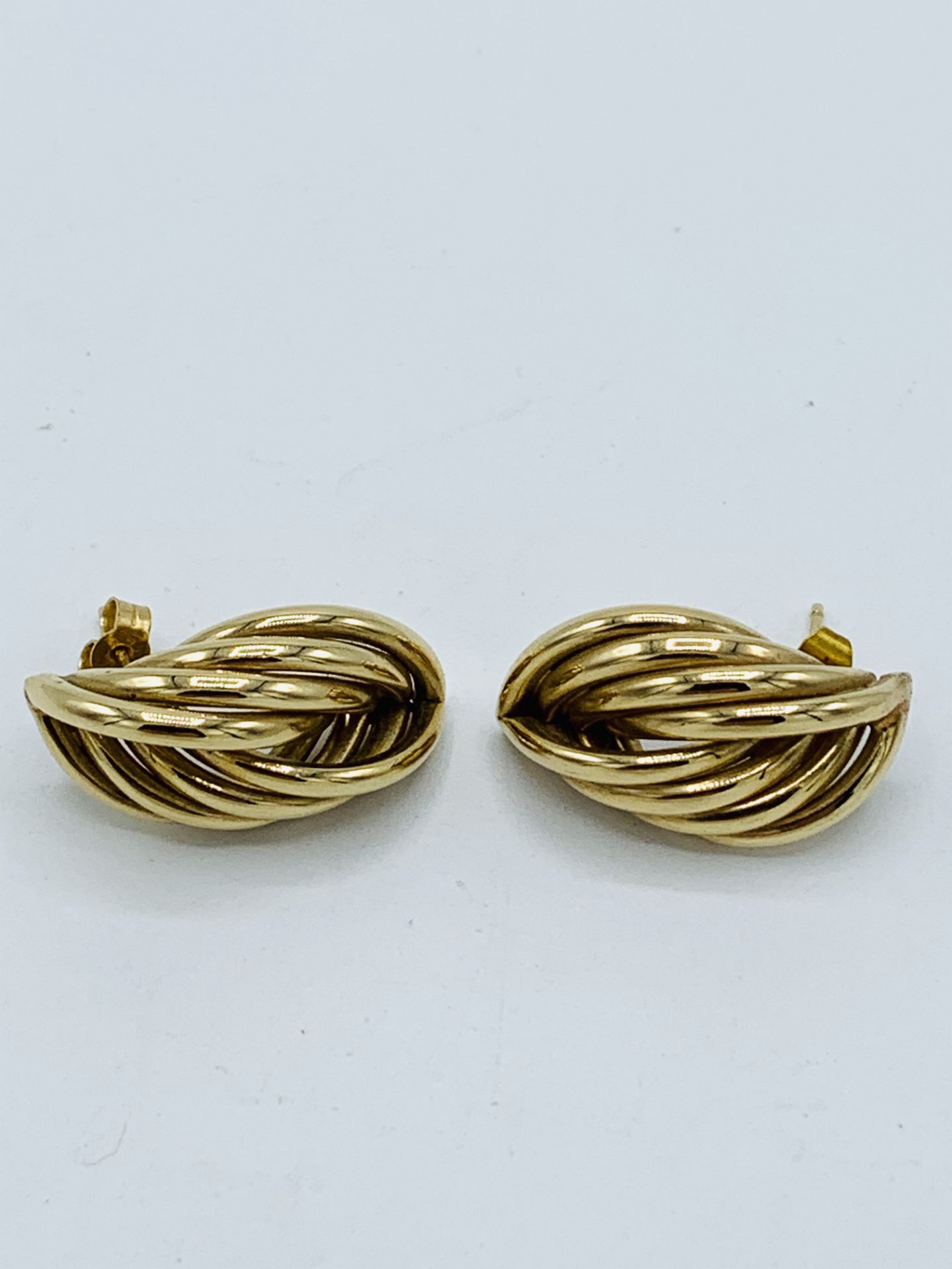 9ct gold earrings, 4.8gms.