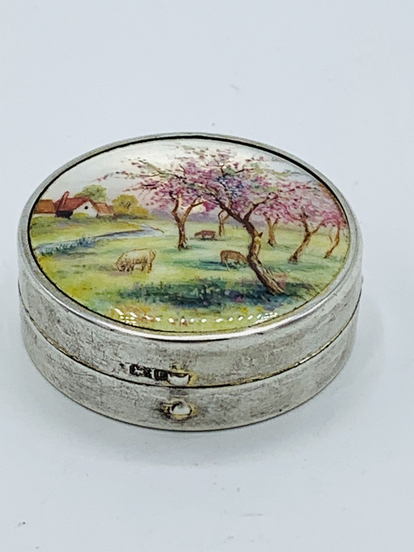George V silver and enamel circular miniature compact