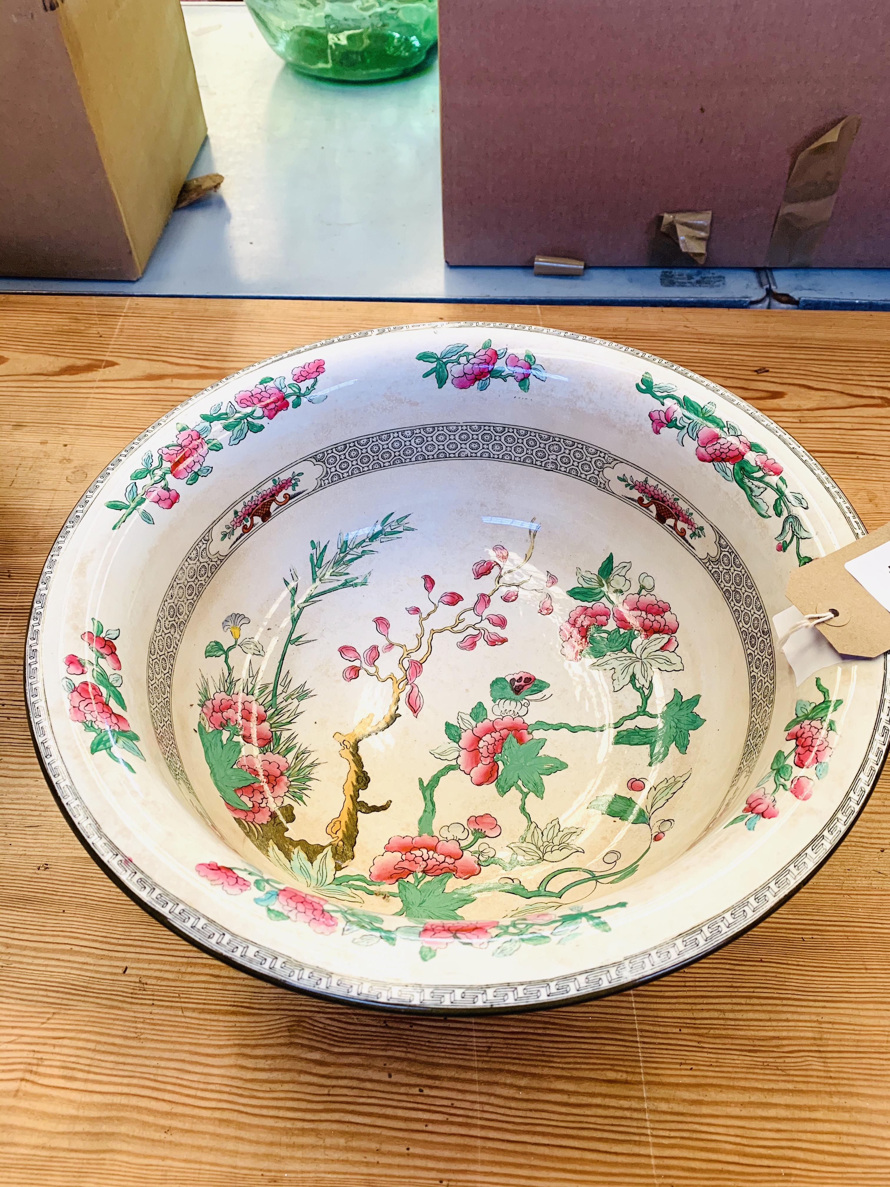 Copeland Spode wash bowl c.1900 and New Hall white china wash jug and bowl.