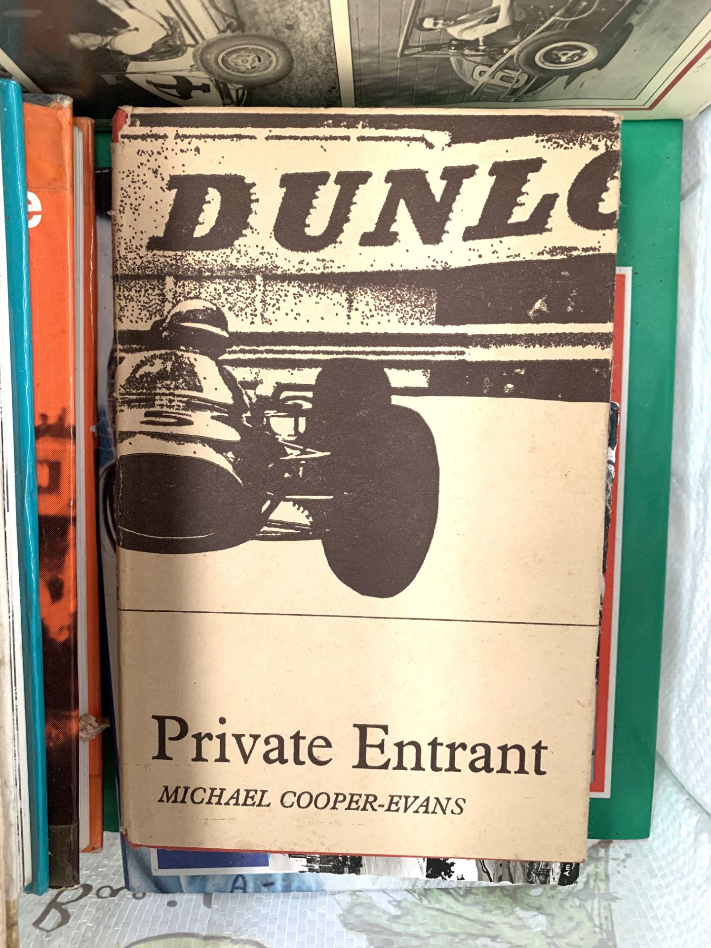 Bag of books on Motor Racing, some from the 1960s - Image 4 of 5