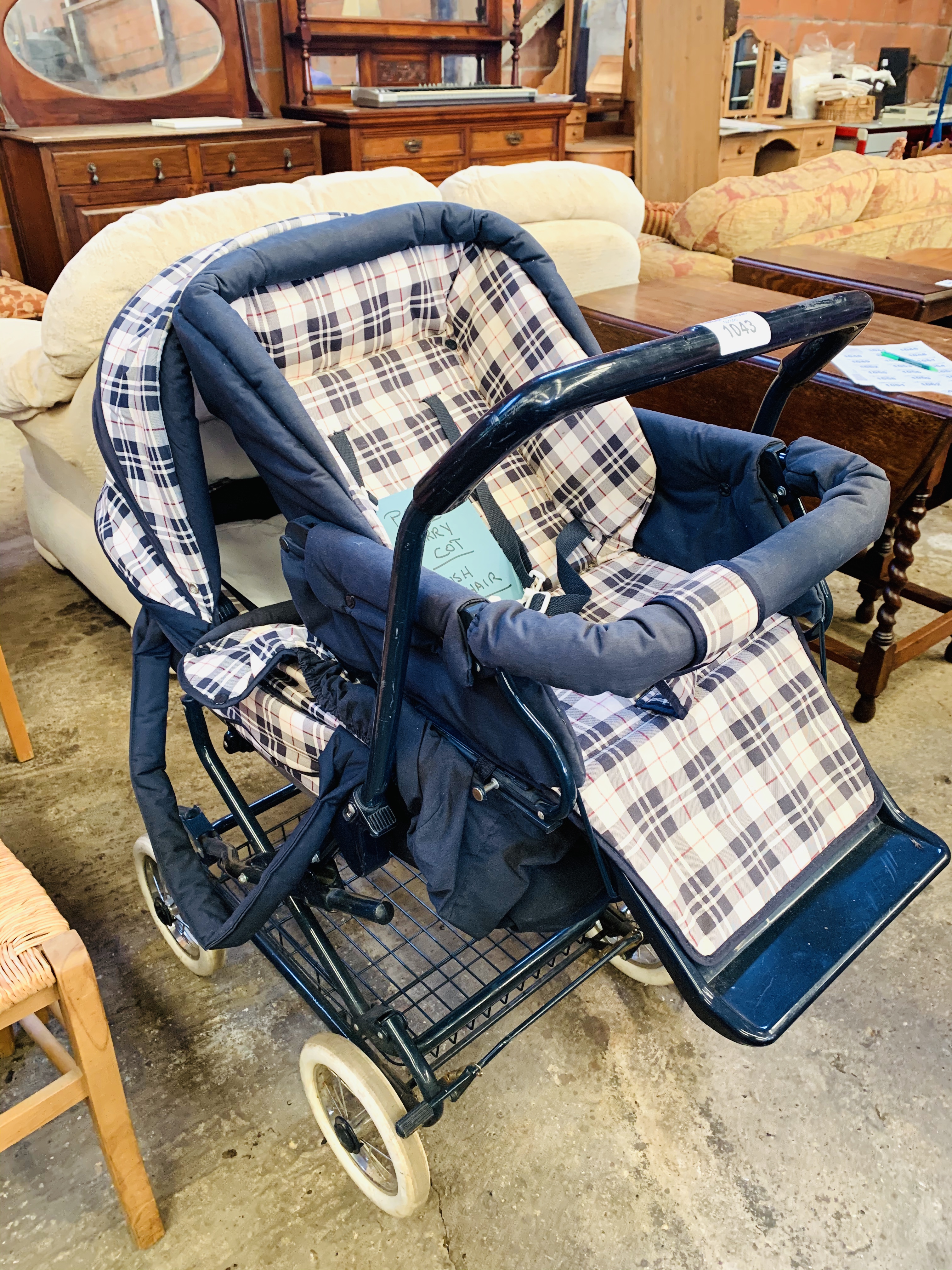 Fairland pram/pushchair. - Image 2 of 2