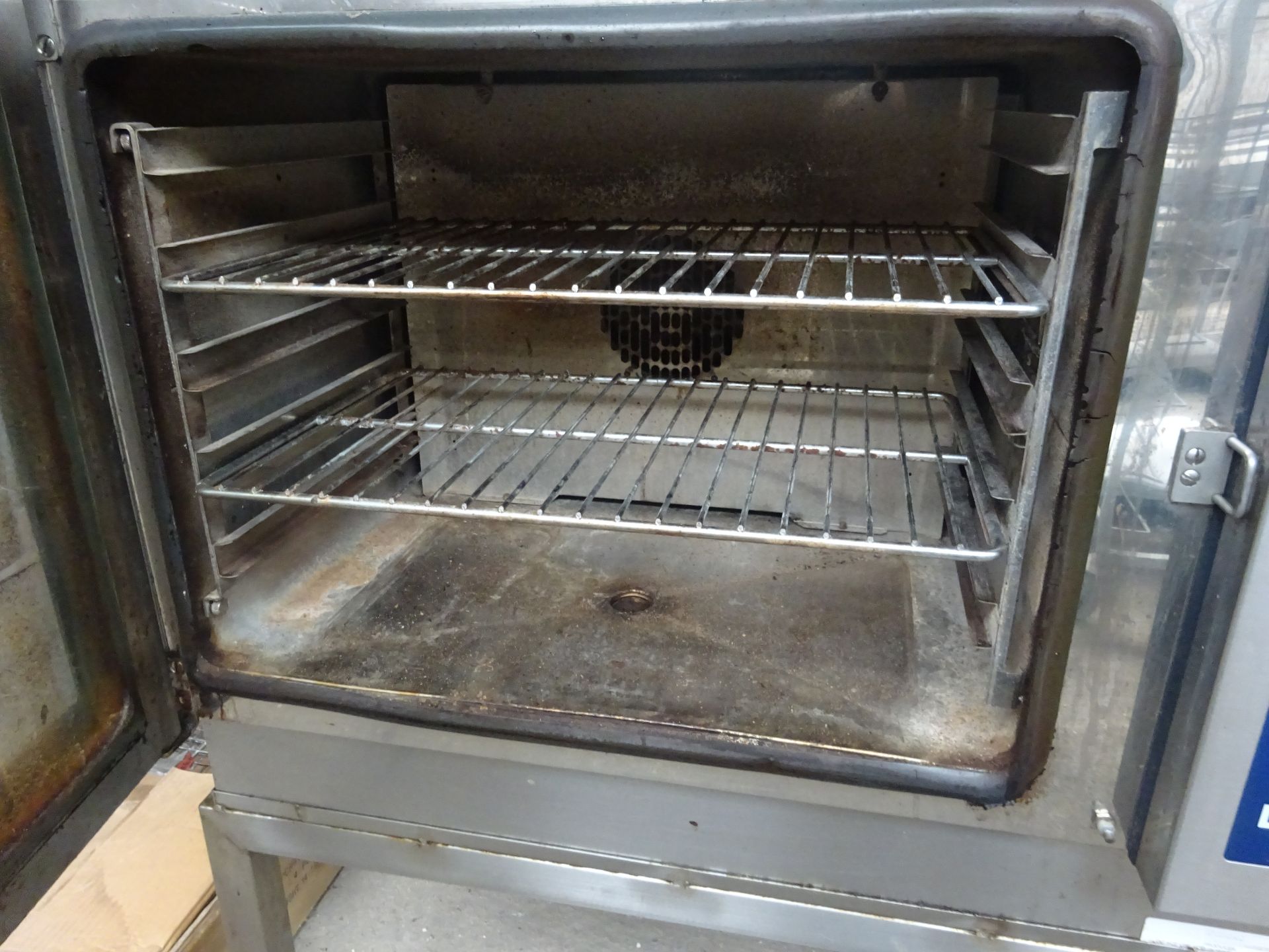 Twin Lainox CE051M oven on stand - Image 4 of 4