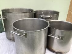 4 large commercial stainless steel pots D:32cm, H:32cm - D:36cm, H:35cm - D:40cm, H:40cm - D:45cm, H