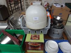 Large quantity of mixed catering goods